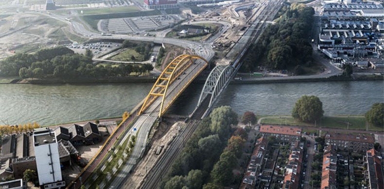 Spoorbrug-Adam-Rijnkanaal